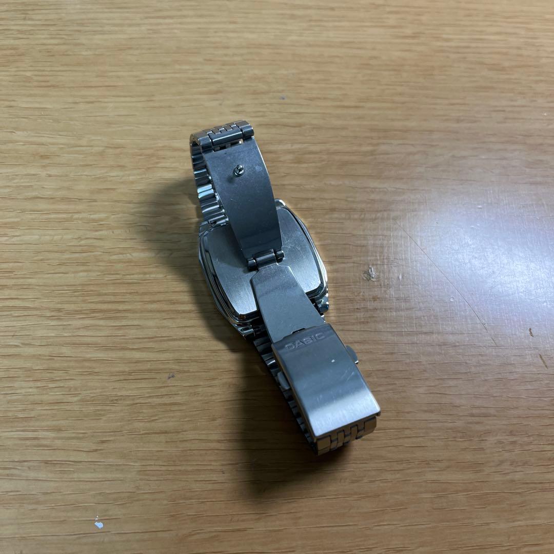 CASIO A1100 カシオ　デジタル　腕時計 シルバー