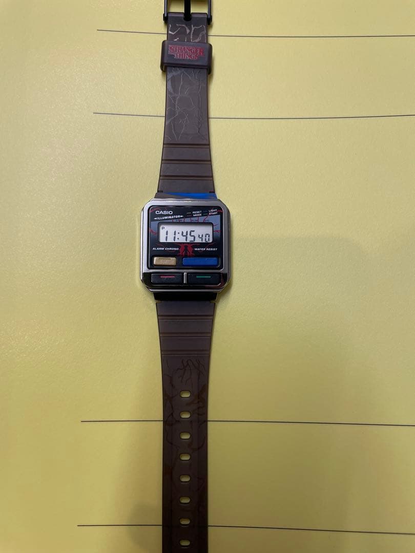 ストレンジャー・シングス コラボ モデル CASIO腕時計