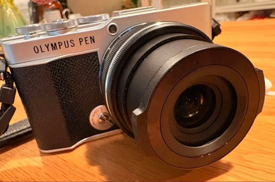 OLYMPUS PEN EP7ミラーレス一眼カメラ 14-42mm