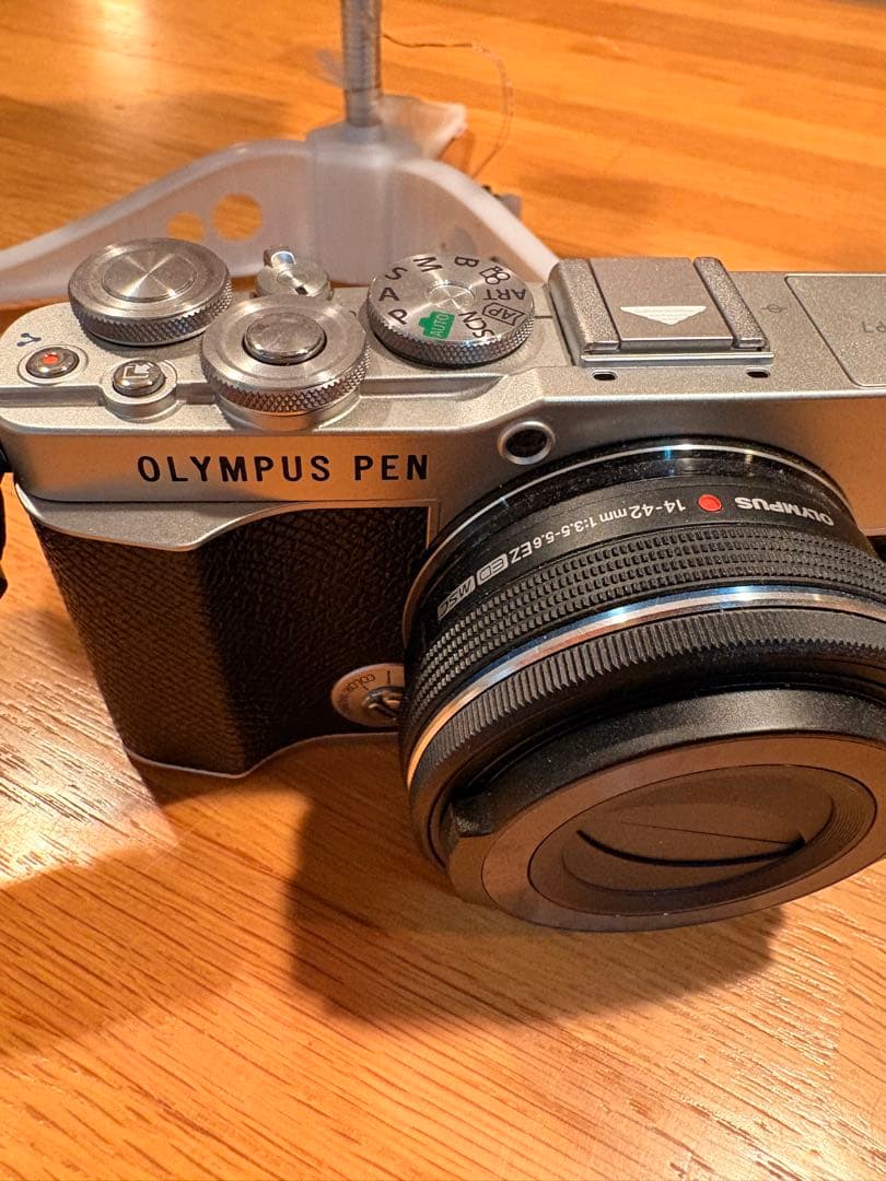 OLYMPUS PEN EP7ミラーレス一眼カメラ 14-42mm