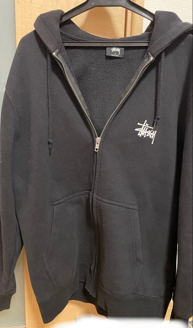 ま*ん様 【美品】 stussy ジップパーカー
