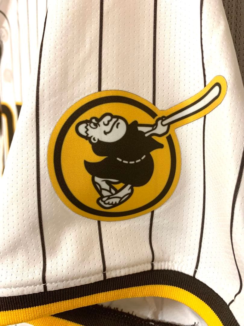 パドレス　ダルビッシュ有　ユニフォーム