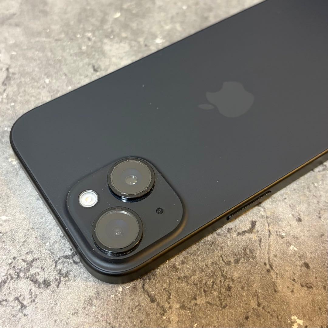 iPhone 15 128GB ブラック【SIMフリー/電池92％】