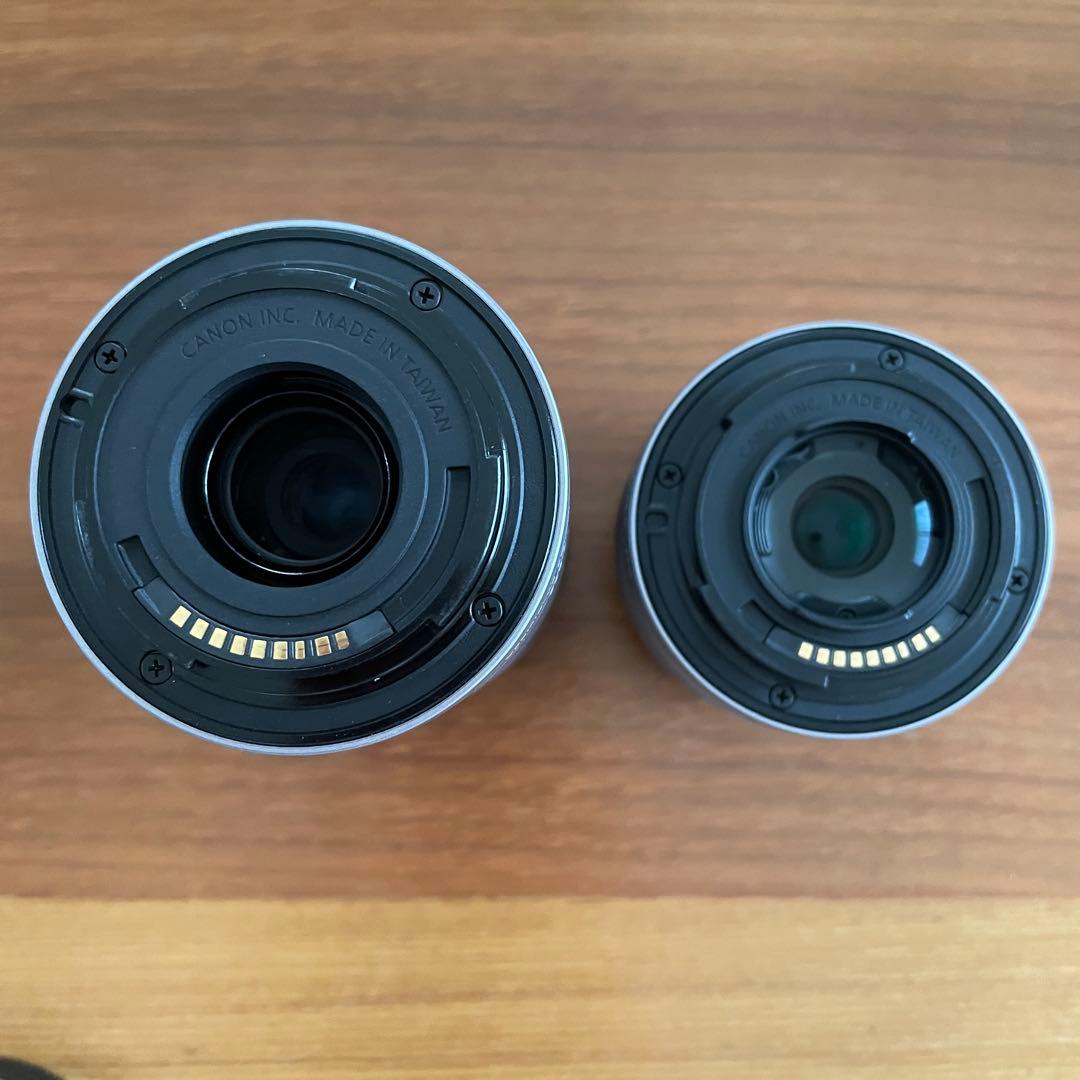 Canon EOS M100 ホワイト ダブルレンズキット　おまけ付き