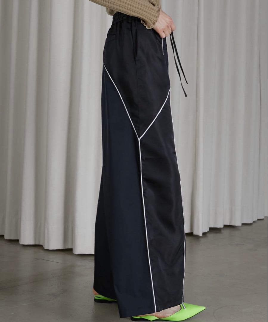 【未使用に近い美品】PRANK PROJECT サテントラックパンツ