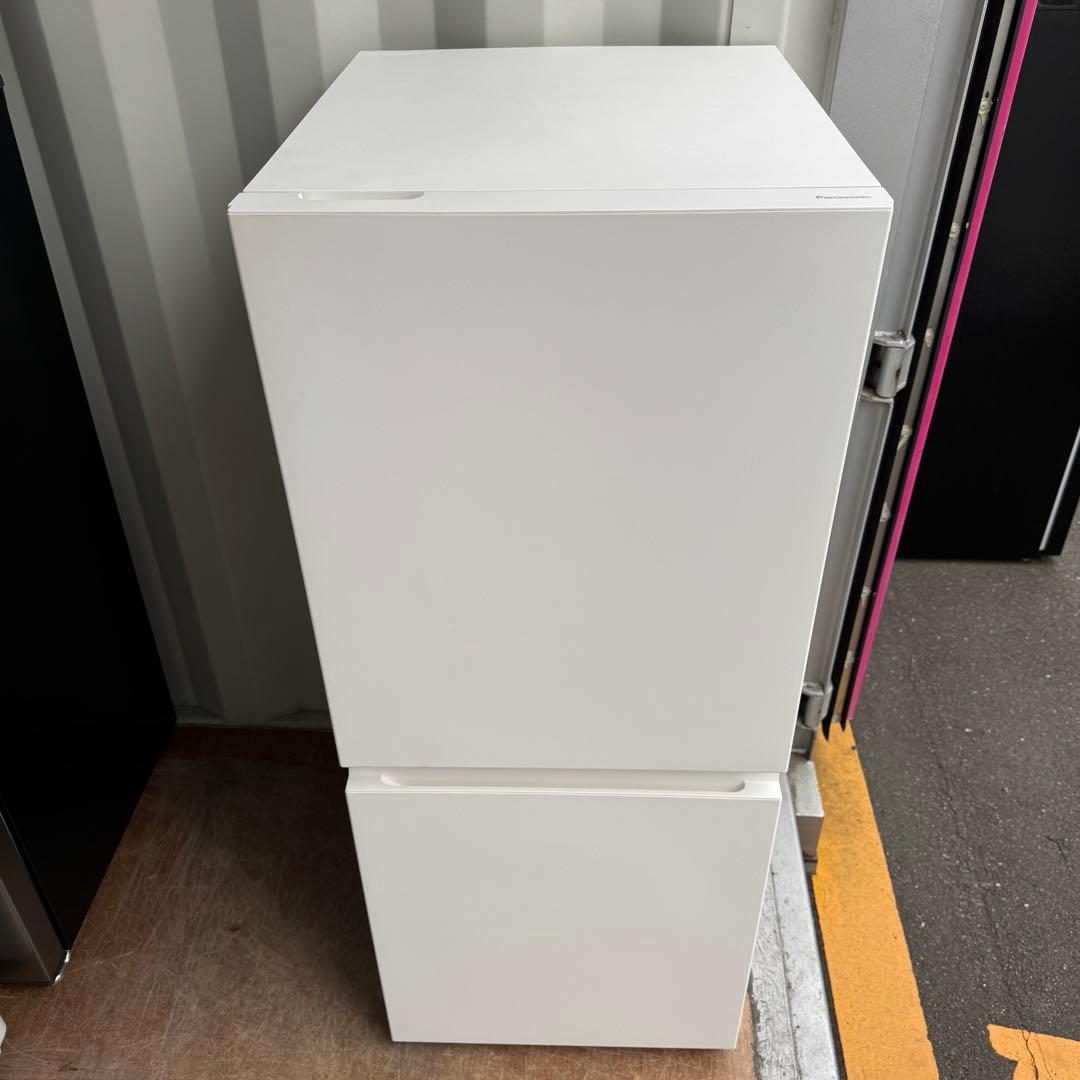 C7423★2023年製★未使用に近い★パナソニック冷蔵庫インバーター　ホワイト