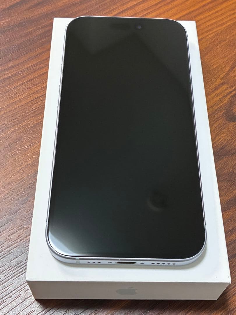 iPhone15本体/256GB/ブルー/バッテリー84%