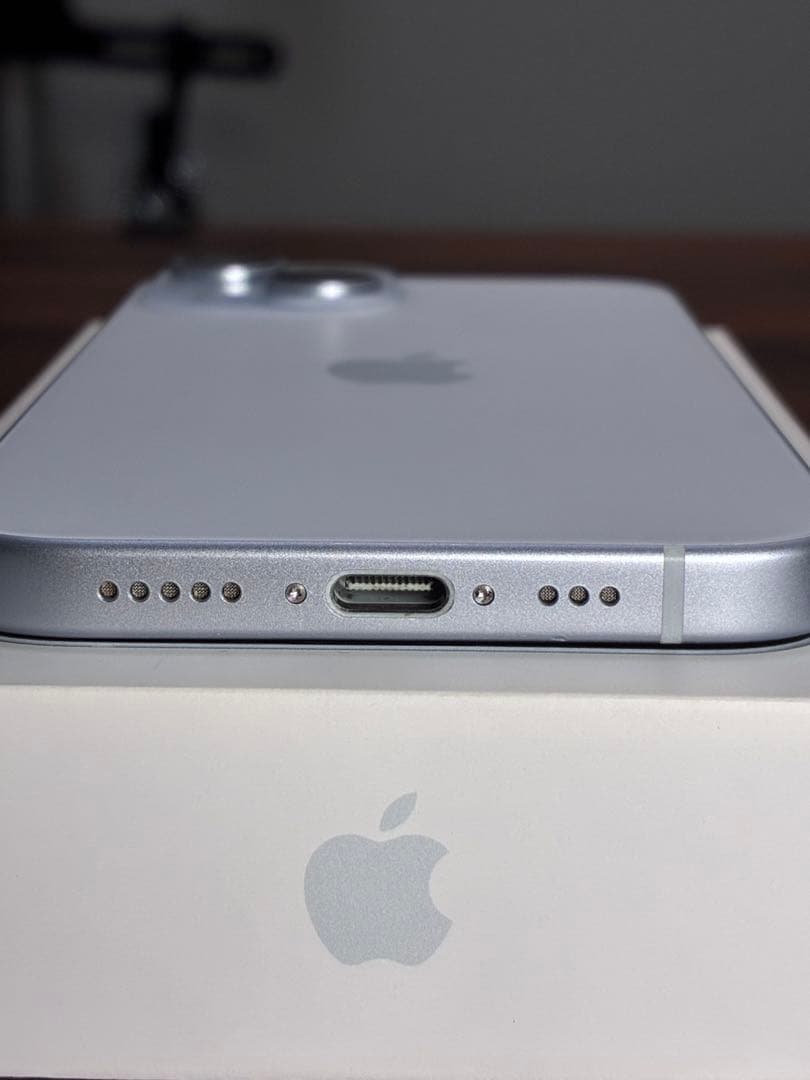 iPhone15本体/256GB/ブルー/バッテリー84%