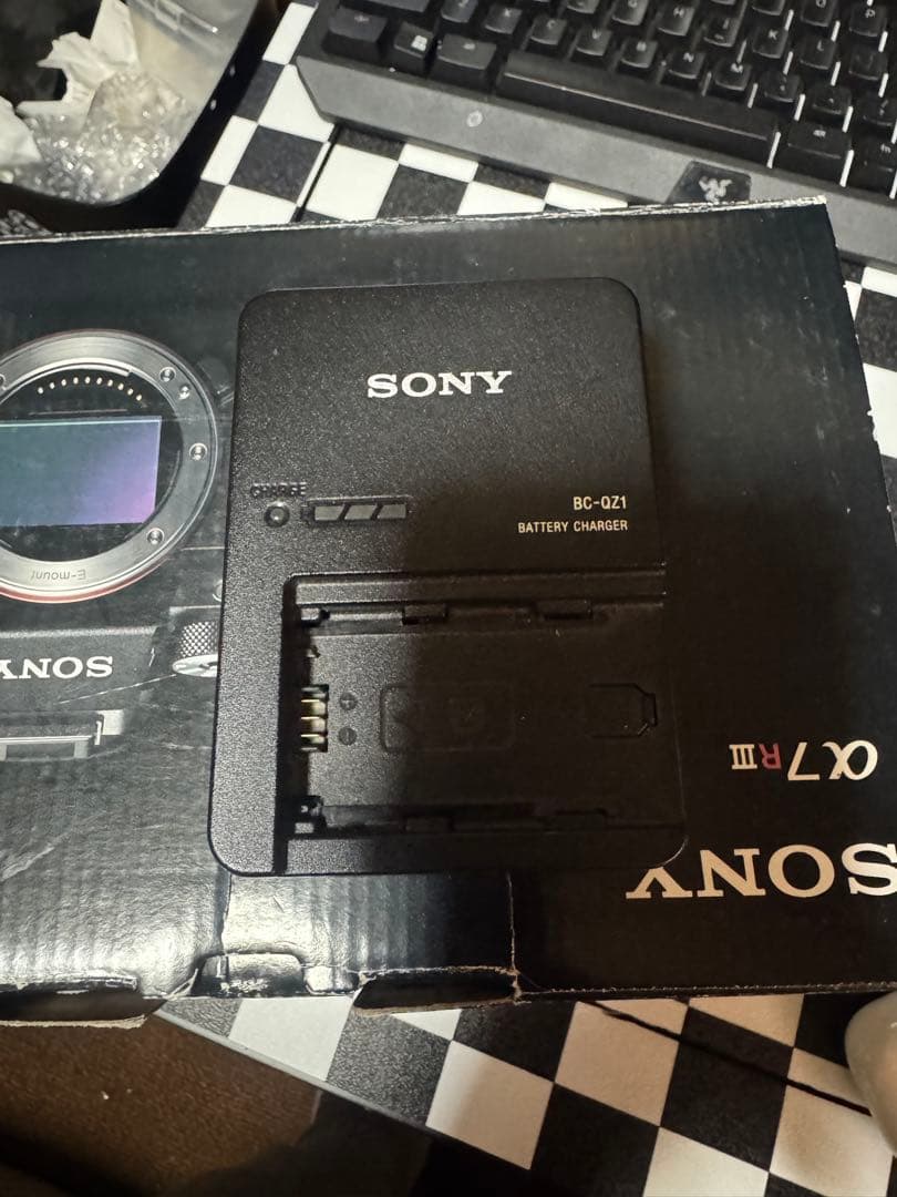 SONY α7rIII ミラーレスカメラ + FE28-70mm