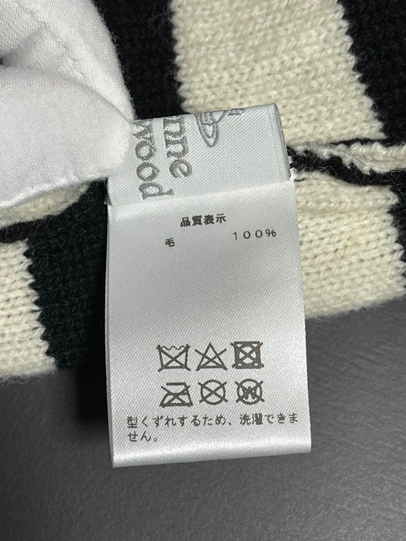 廃盤レア2022年復刻版★美品正規品ヴィヴィアン耳当て付きニット帽 黒白NANA