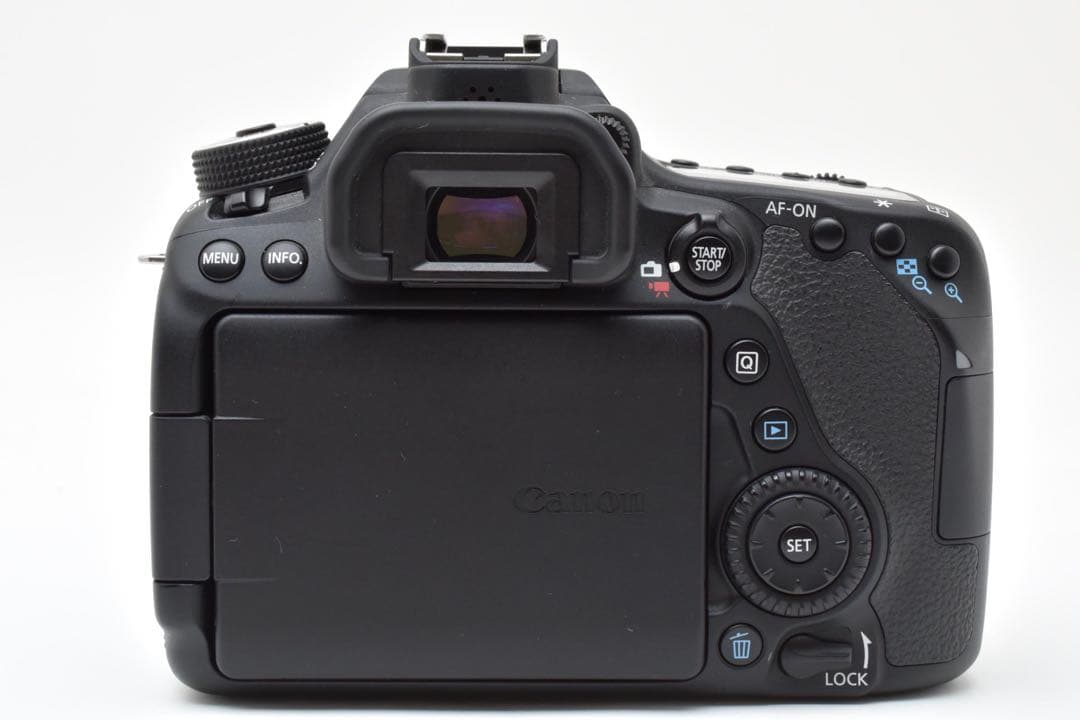 デジタル一眼レフカメラCanon EOS 80D望遠レンズセット