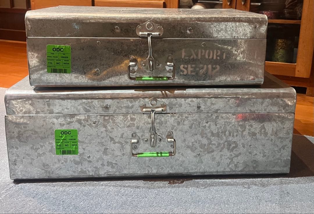 PUEBCO(プエブコ)のスチールトランクの11L/22Lの2個セット