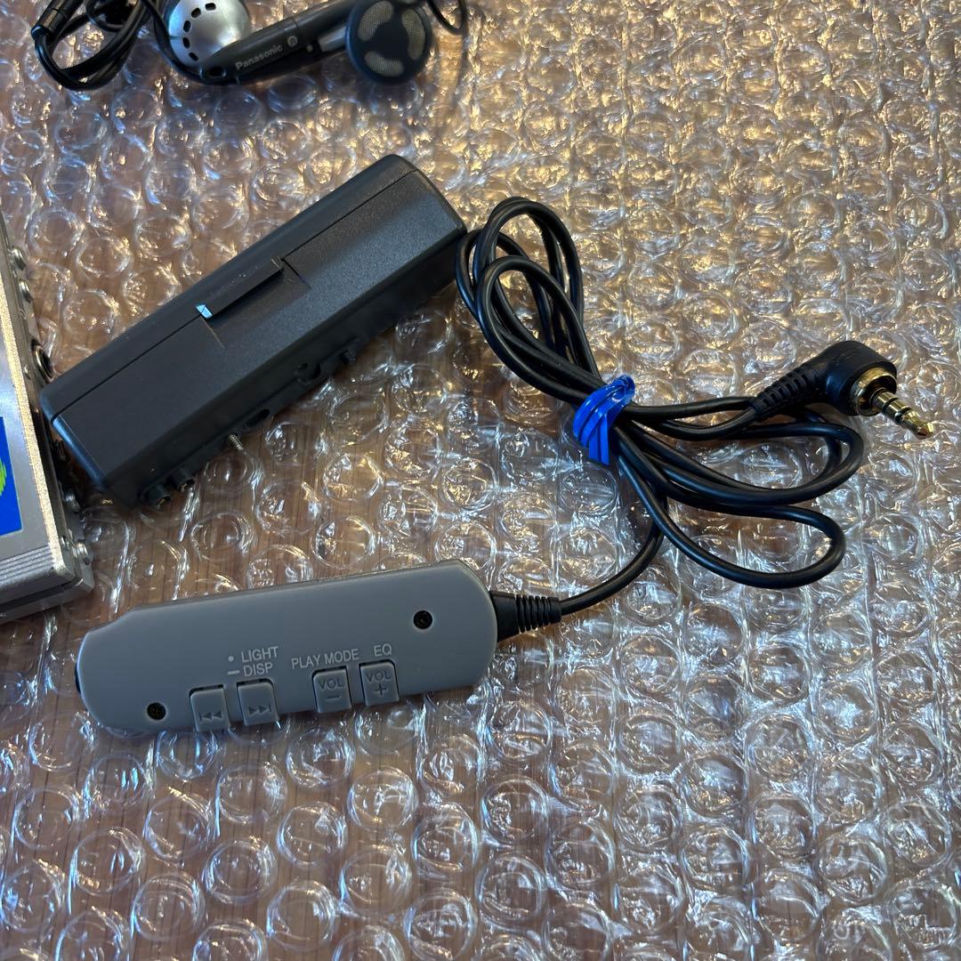 パナソニック　シルバー　ポータブルMDプレーヤー　MDウォークマン