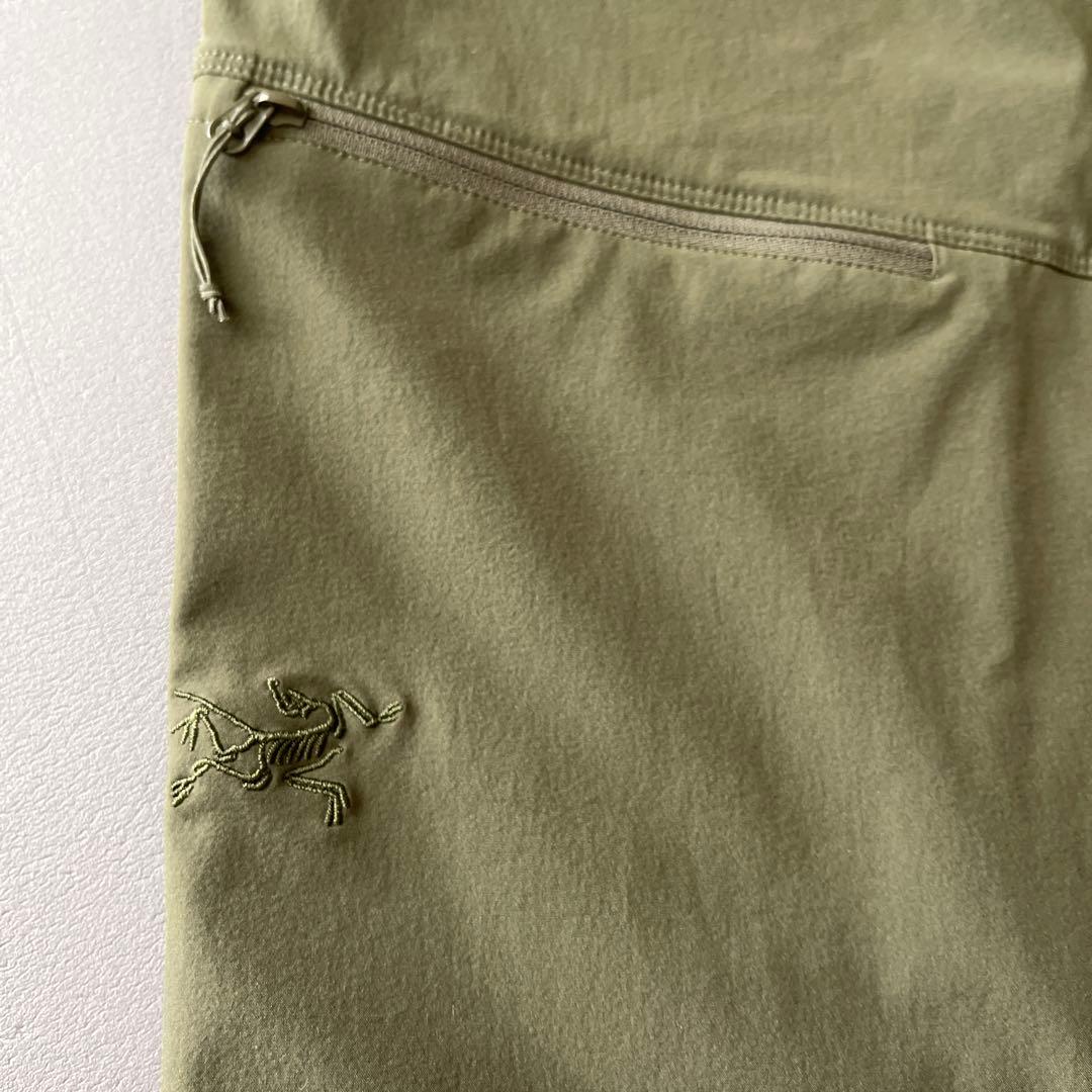 ARC'TERYX ショートパンツ