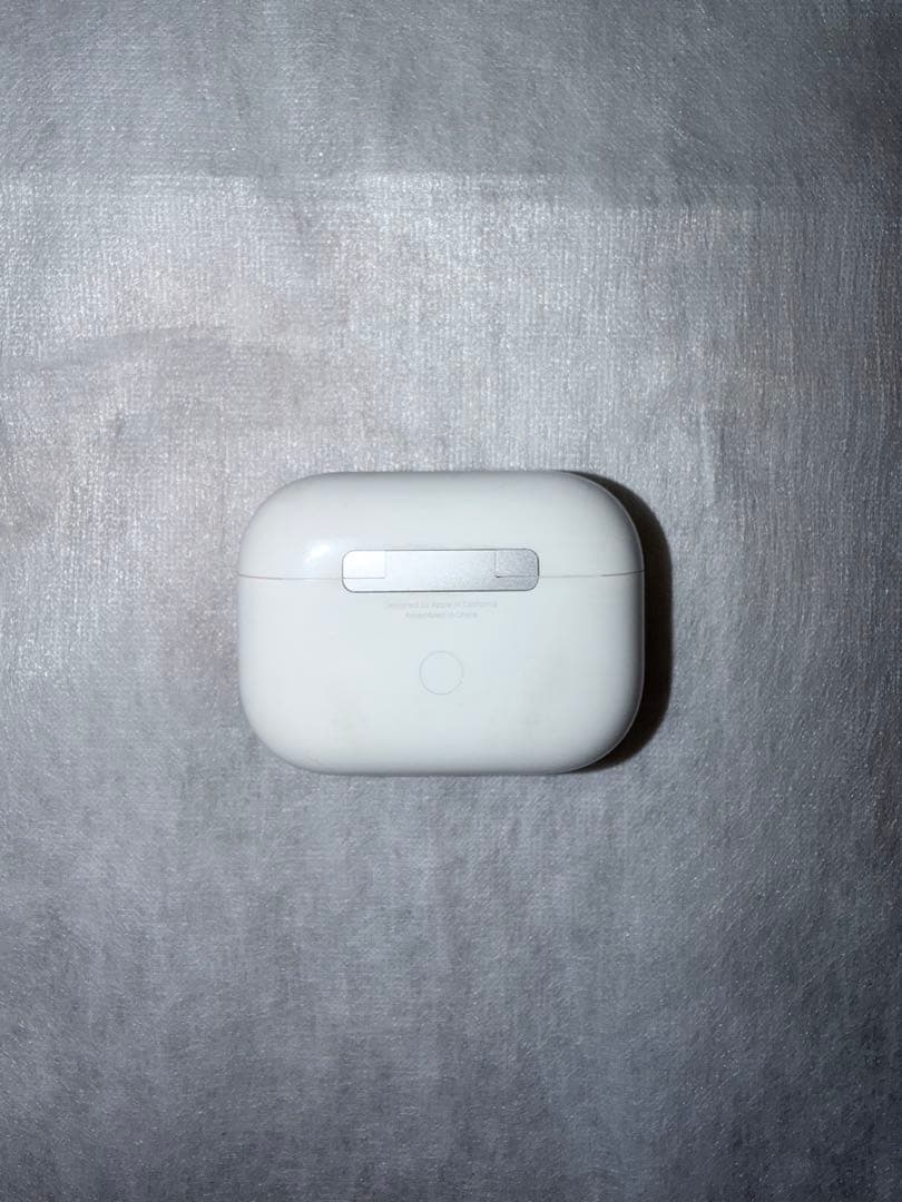 ねお　///正規品///AirPodsPro2本体のみ