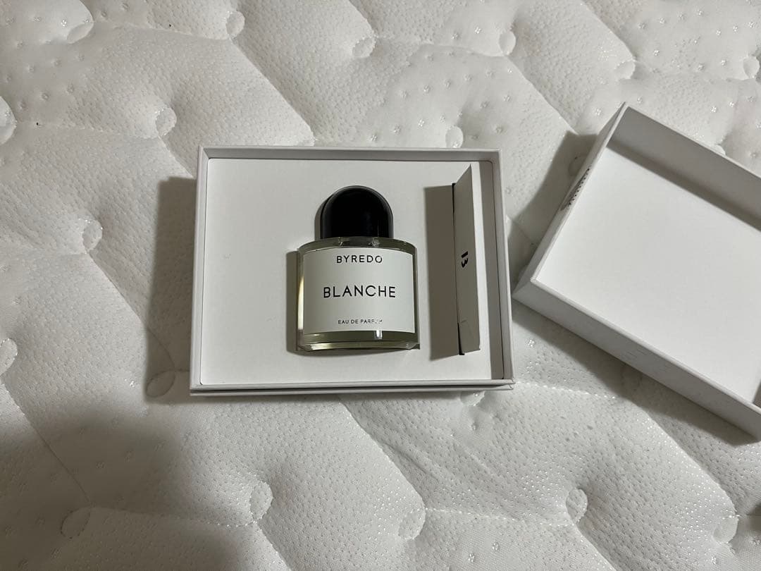BYREDO BLANCHE Eau de Parfum 50ml 箱付き