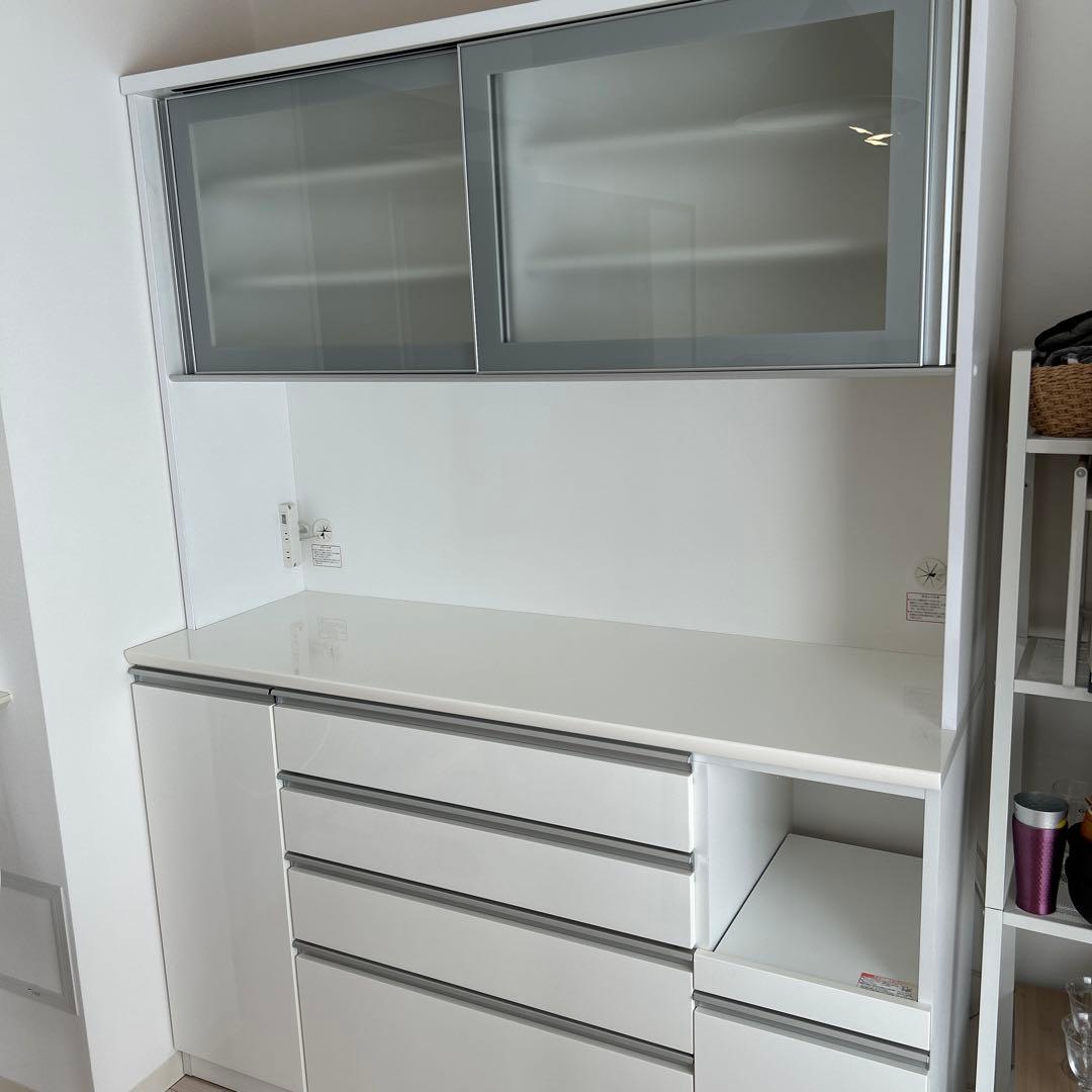 ニトリ ホワイトキッチンボード 食器棚150