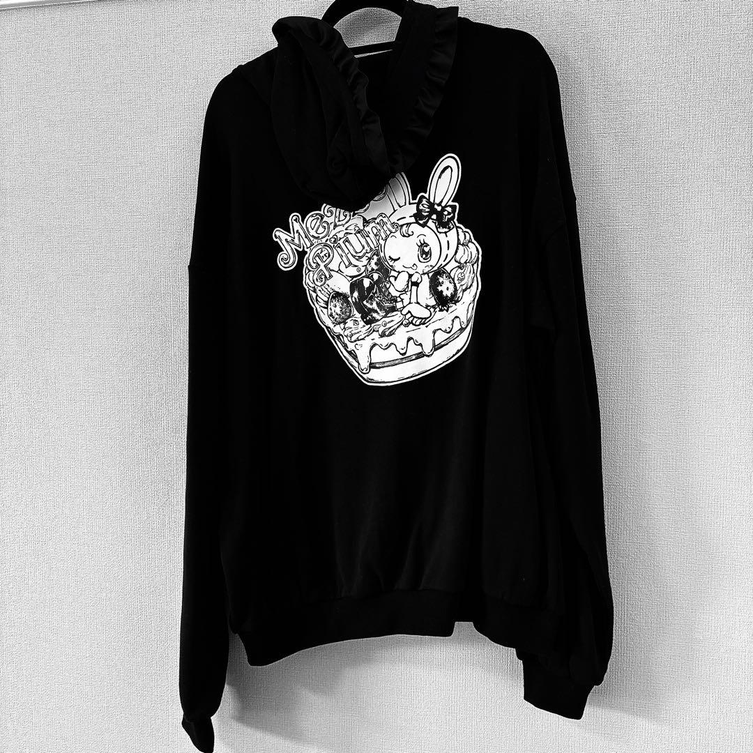 美品 pium メゾピアノ ベリエちゃんハートケーキパーカー ブラック