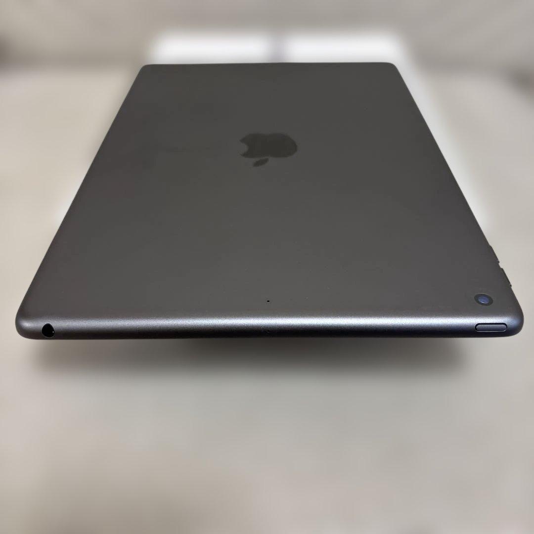 iPad 第8世代 128ギガ Wi-Fiモデル バッテリー95%