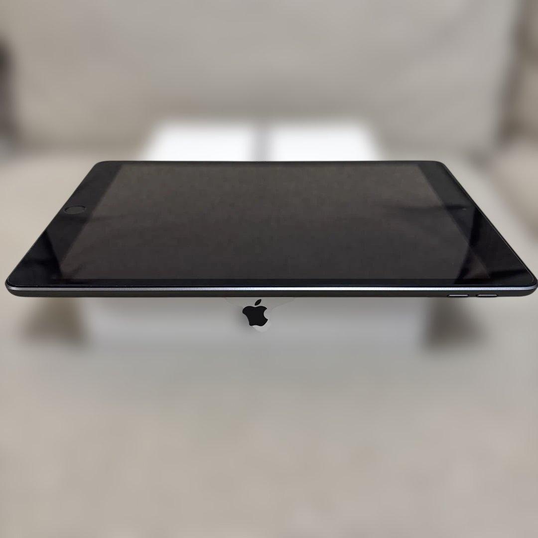 iPad 第8世代 128ギガ Wi-Fiモデル バッテリー95%