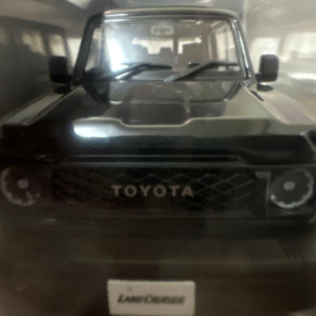 ランドクルーザー70 ランクル70 カラーサンプル ミニカー 黒 1/30