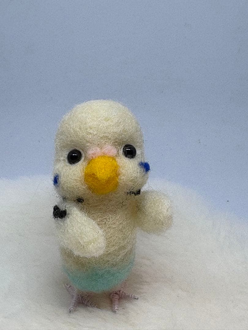 羊毛フェルト　ハンドメイド　クリスマスツリーにセキセイインコ