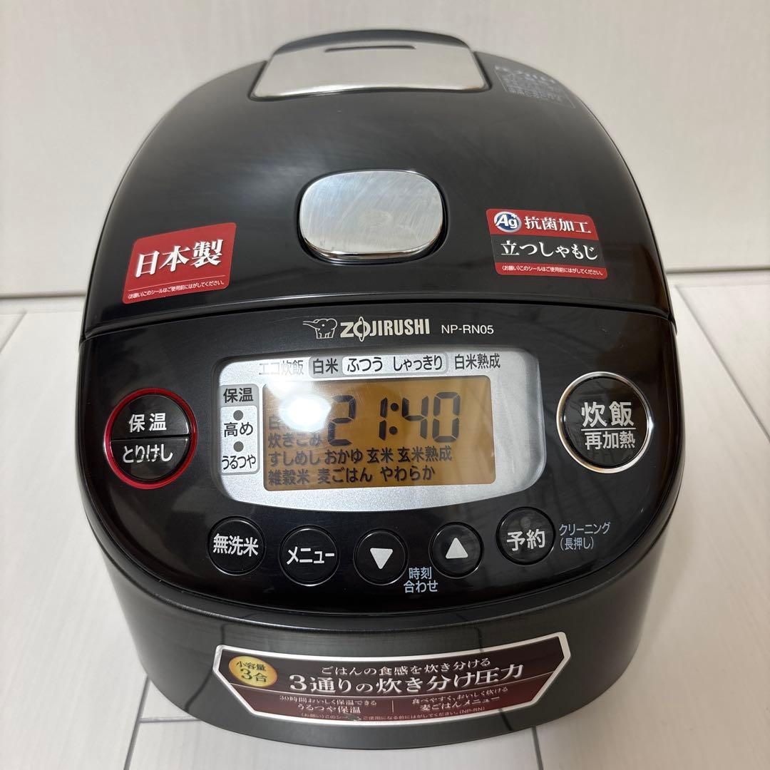 【未使用】象印マホービン 炊飯器 3合 ブラック NP-RN05-BA