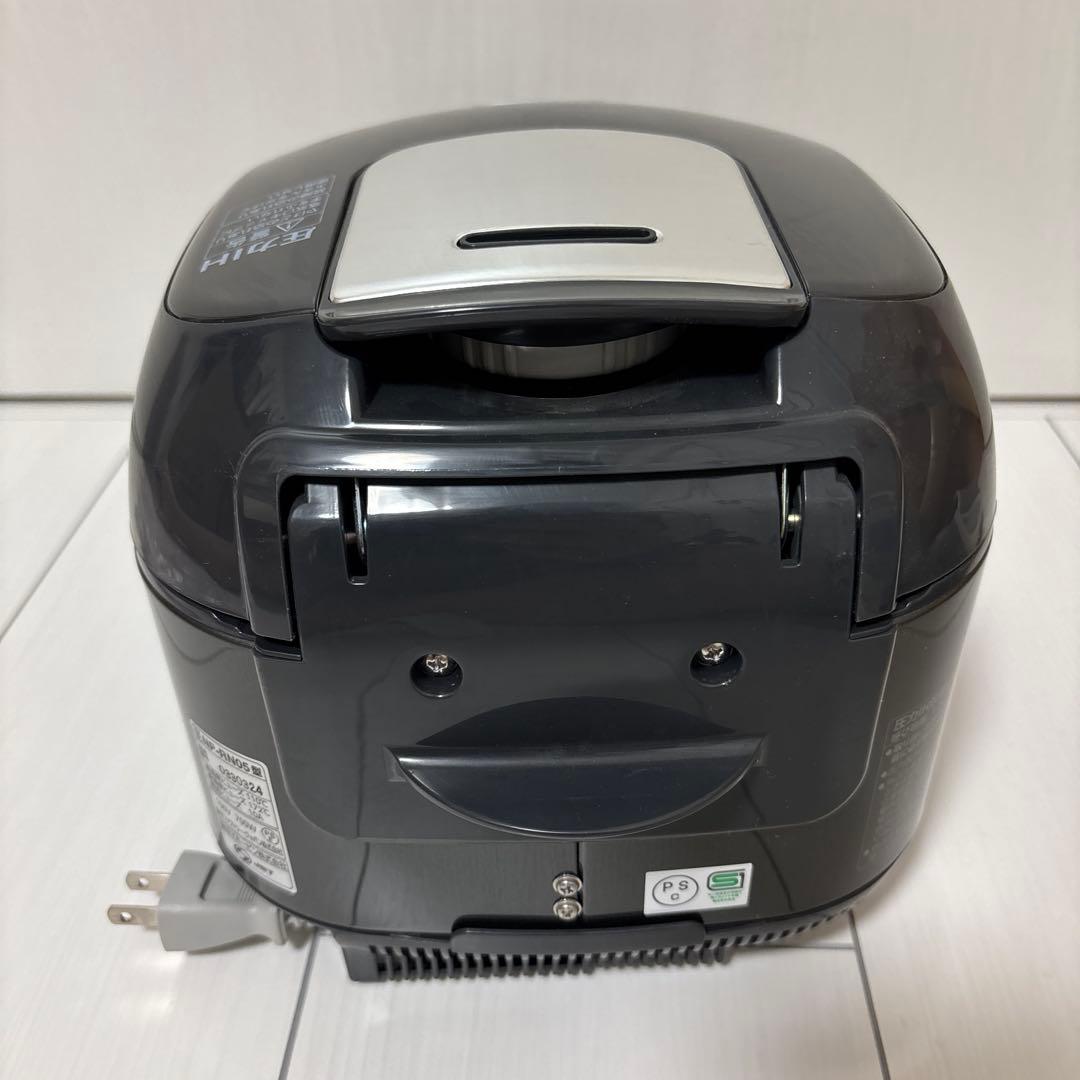【未使用】象印マホービン 炊飯器 3合 ブラック NP-RN05-BA