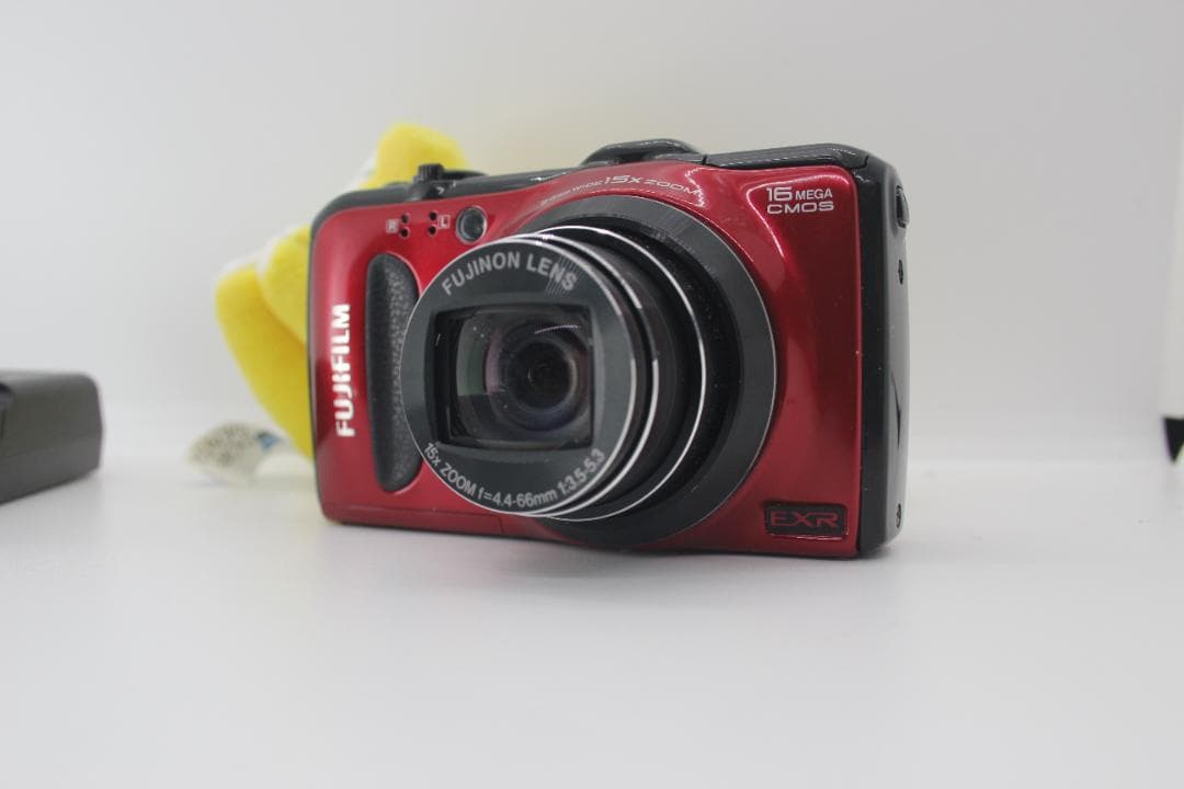 （美品）FUJIFILM F600EXR 赤　レッド　充電器付き