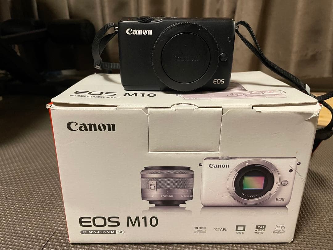 Canon EOS M10 デジタルミラーレス一眼レフカメラ＆単焦点広角レンズ
