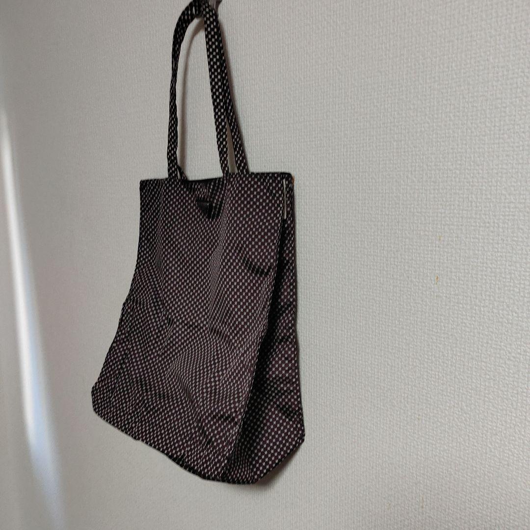 プラダ　バッグ