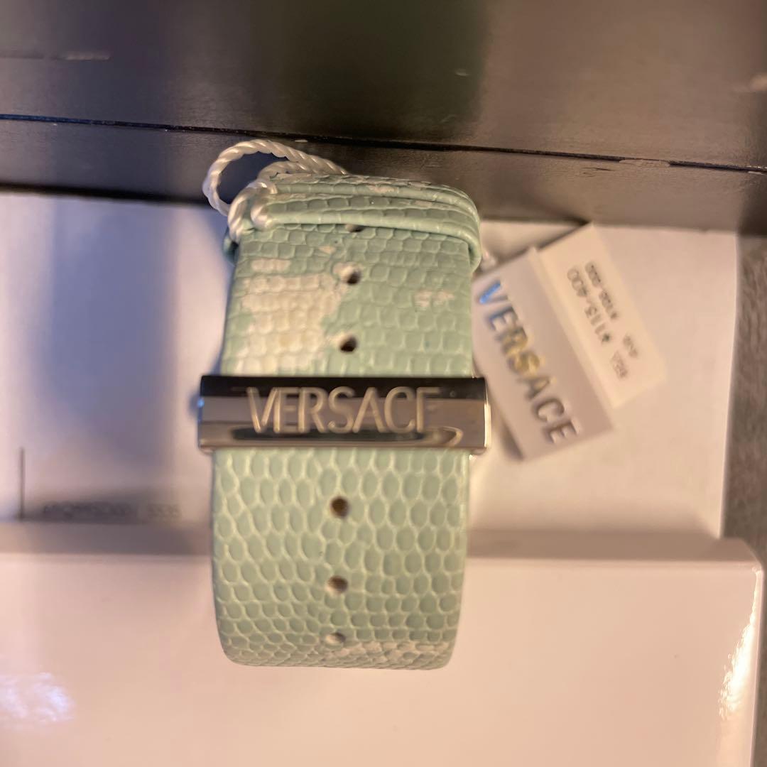 【新品】VERSACE ホワイトレザー アナログ時計