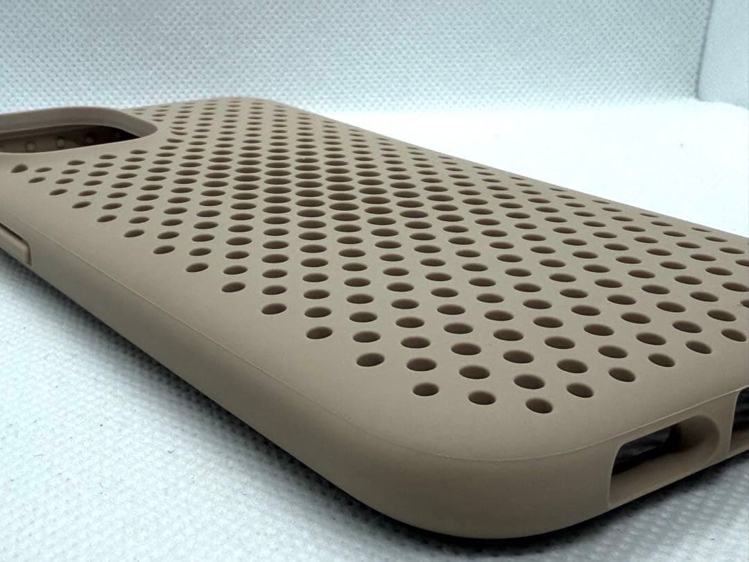 AndMesh アンドメッシュ iPhone14 ケース ベージュ