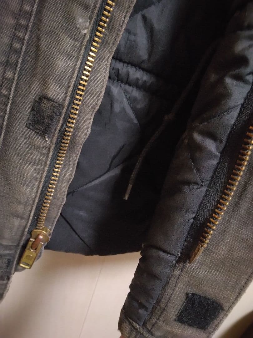 Carhartt トラディショナルコート 中綿入り ダックワークジャケット