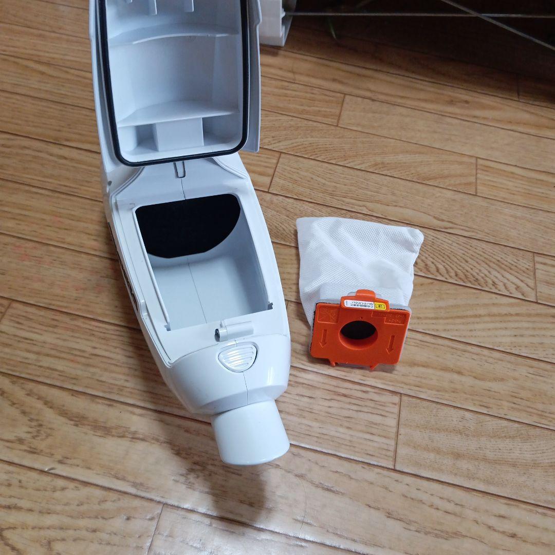 マキタ10.8V充電式クリーナー 純正バッテリー及び充電器付