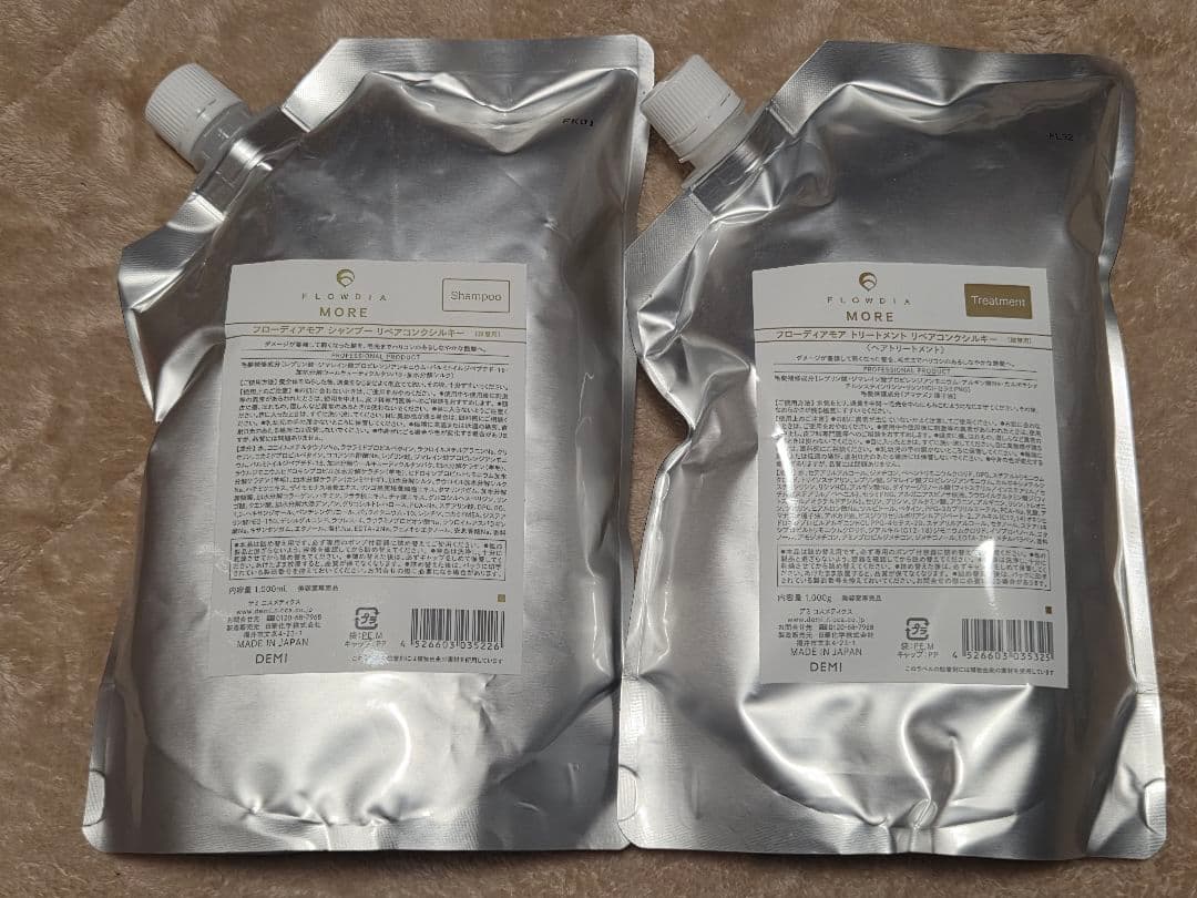 フローディアモアリペアコンクシルキー　シャンプートリートメント詰替用1000ml