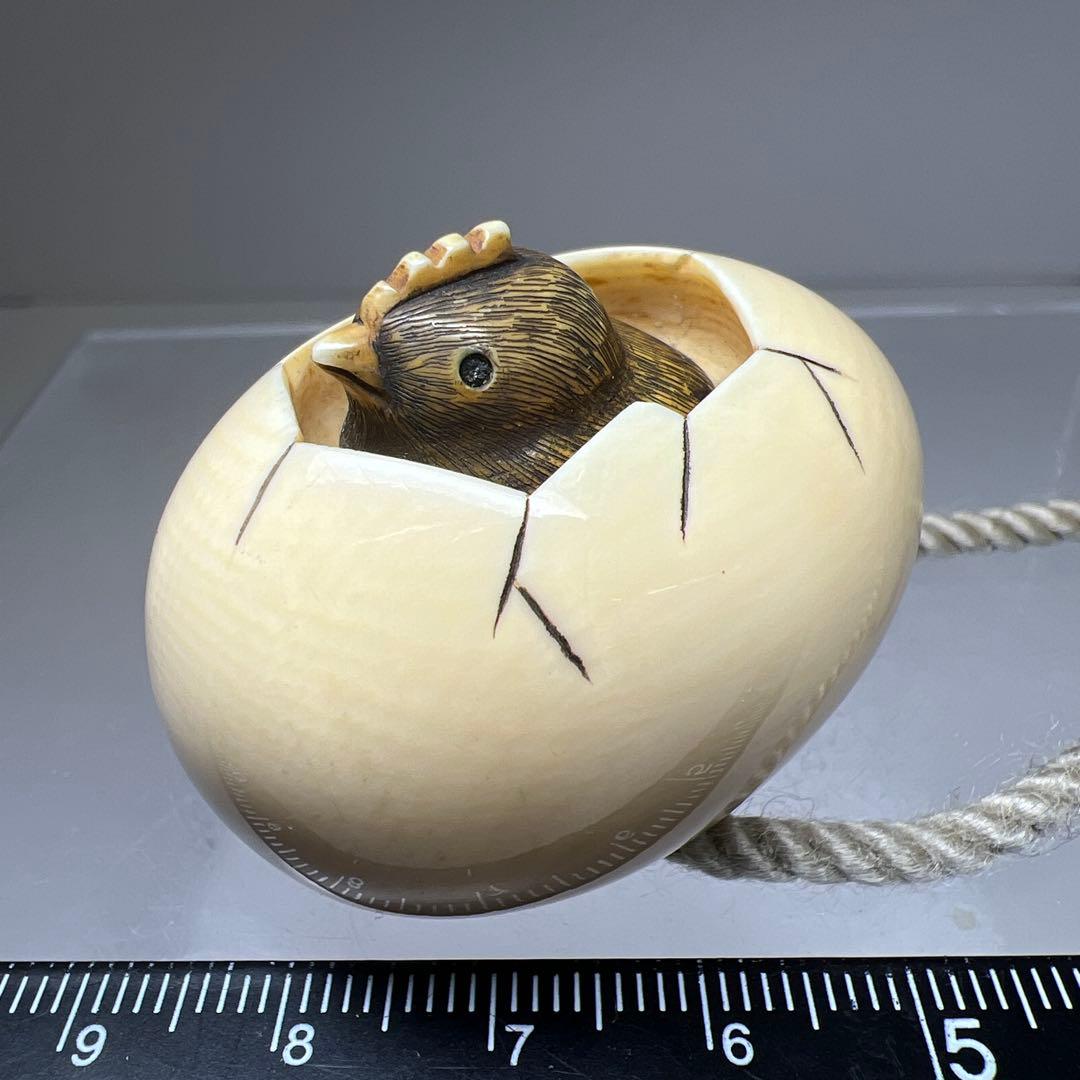 名工光廣在銘　極上ヒヨコからくり根付　37g 東Y8-0118☆2F