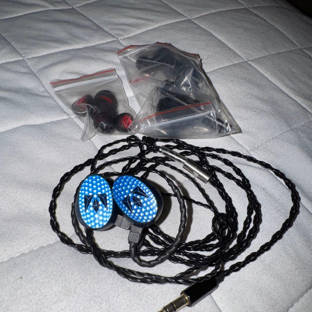 イヤホン Noble savant uiem