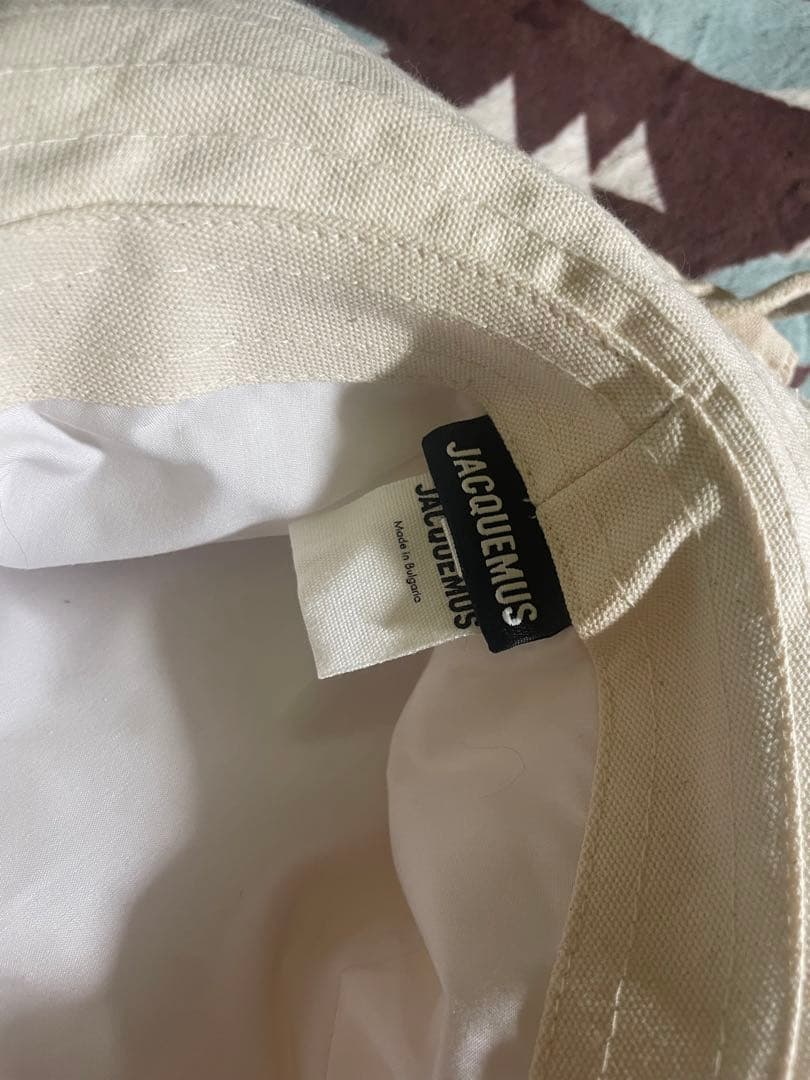JACQUEMUS ホワイト バケットハット ジャックムス