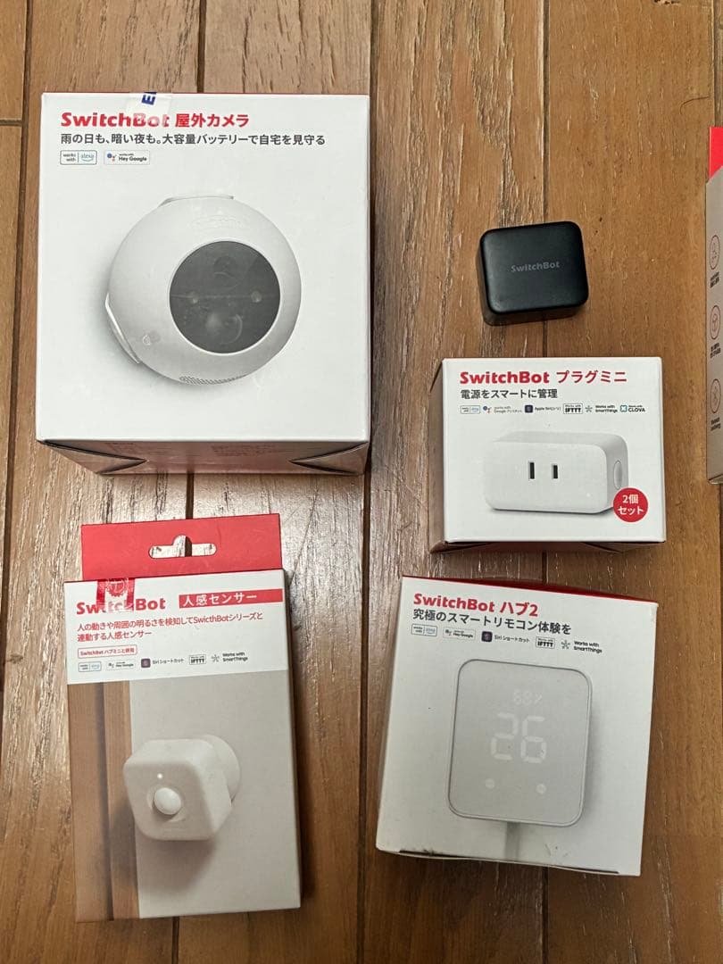 SwitchBot スイッチボット　ハブ　センサー　屋外カメラ　ソーラーパネル等