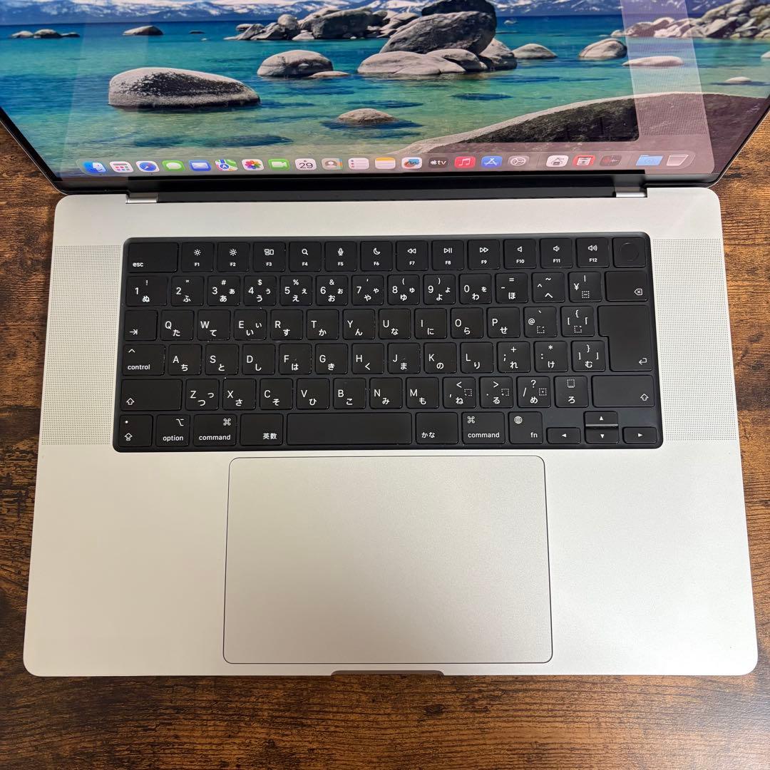 MacBook Pro 16インチM3 Proメモ18GB バッテリ97%