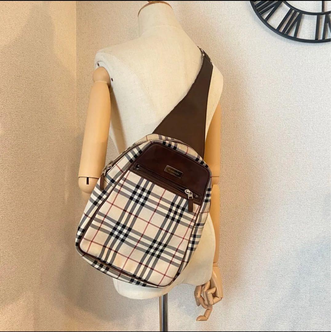 希少！！！バーバリーボディーバック！