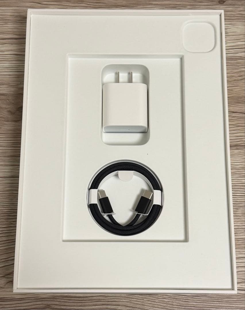 iPad Pro 11インチ M4 256GBWi-Fiモデル&スターターセット