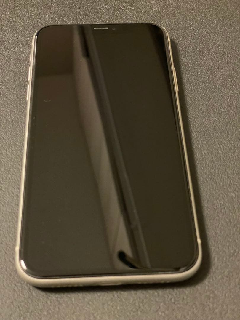 iPhone11 256GB A2223 香港版 ホワイト/白 超美品