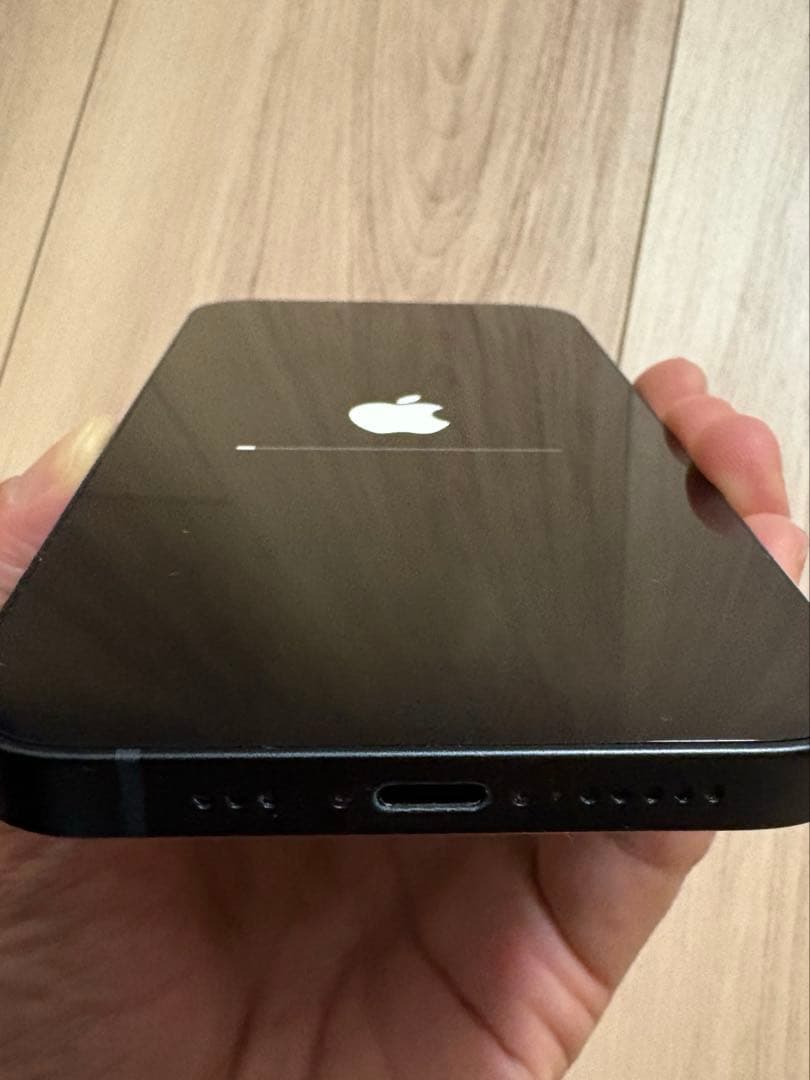 Apple iPhone 13 ミッドナイト 128ギガバイト 電池容量87%