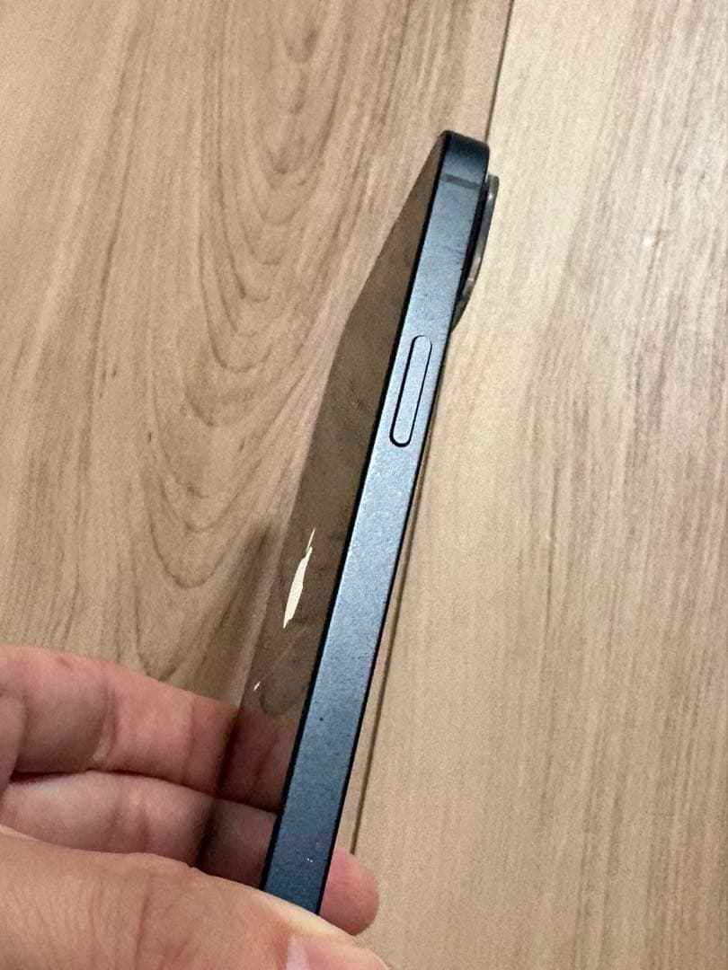 Apple iPhone 13 ミッドナイト 128ギガバイト 電池容量87%