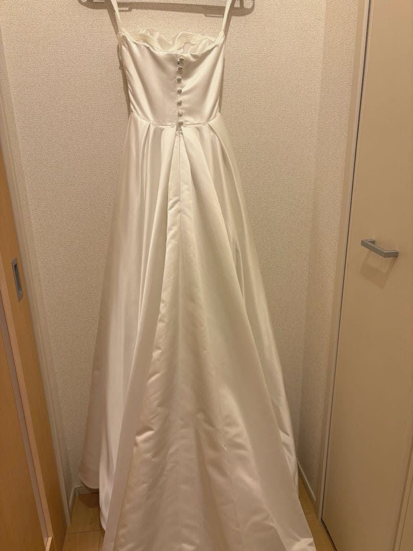 【ドレスプロダクション】W257 パフスリーブ Aラインドレス　トレーン付き