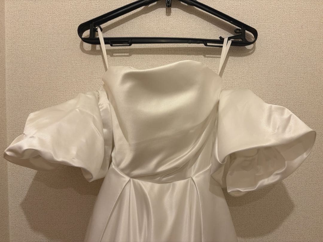 【ドレスプロダクション】W257 パフスリーブ Aラインドレス　トレーン付き