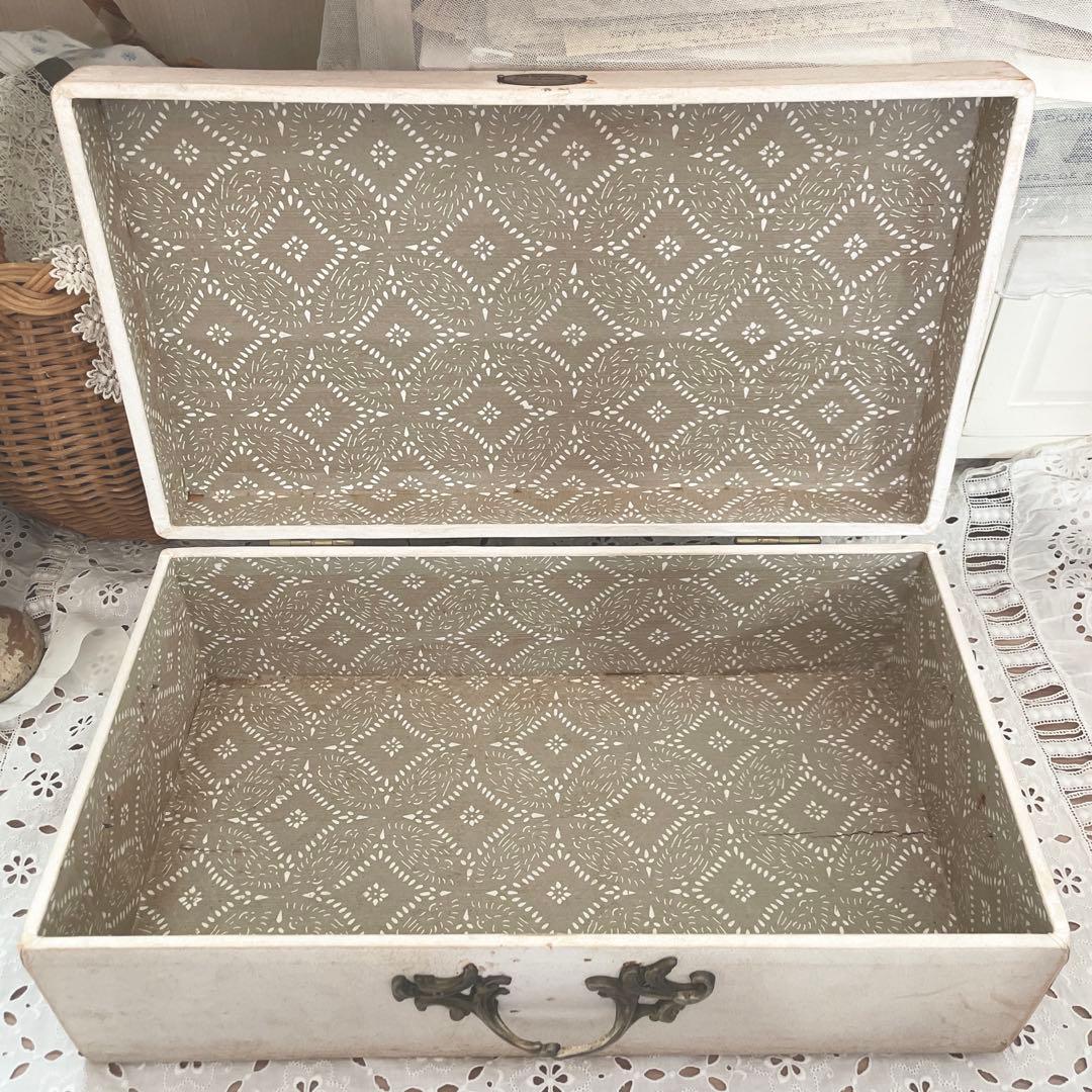 フランスアンティーク　トランク