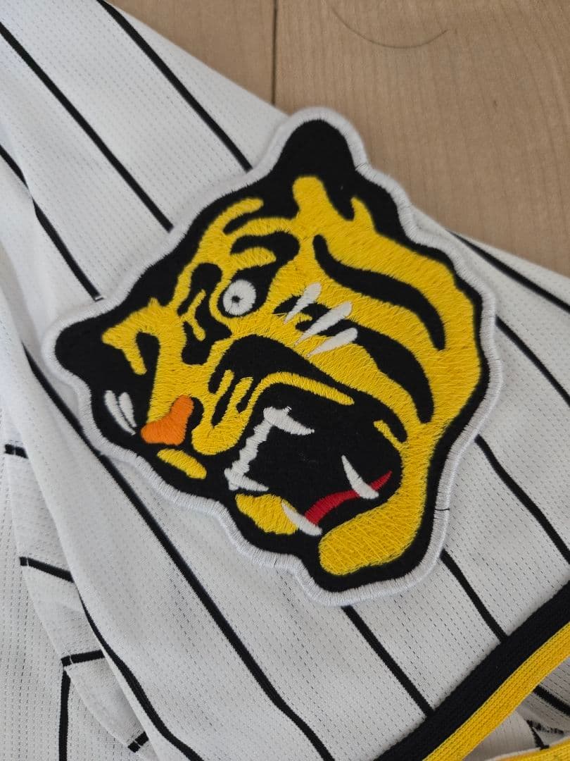 阪神タイガース レプリカユニフォーム 佐藤選手 サイズM